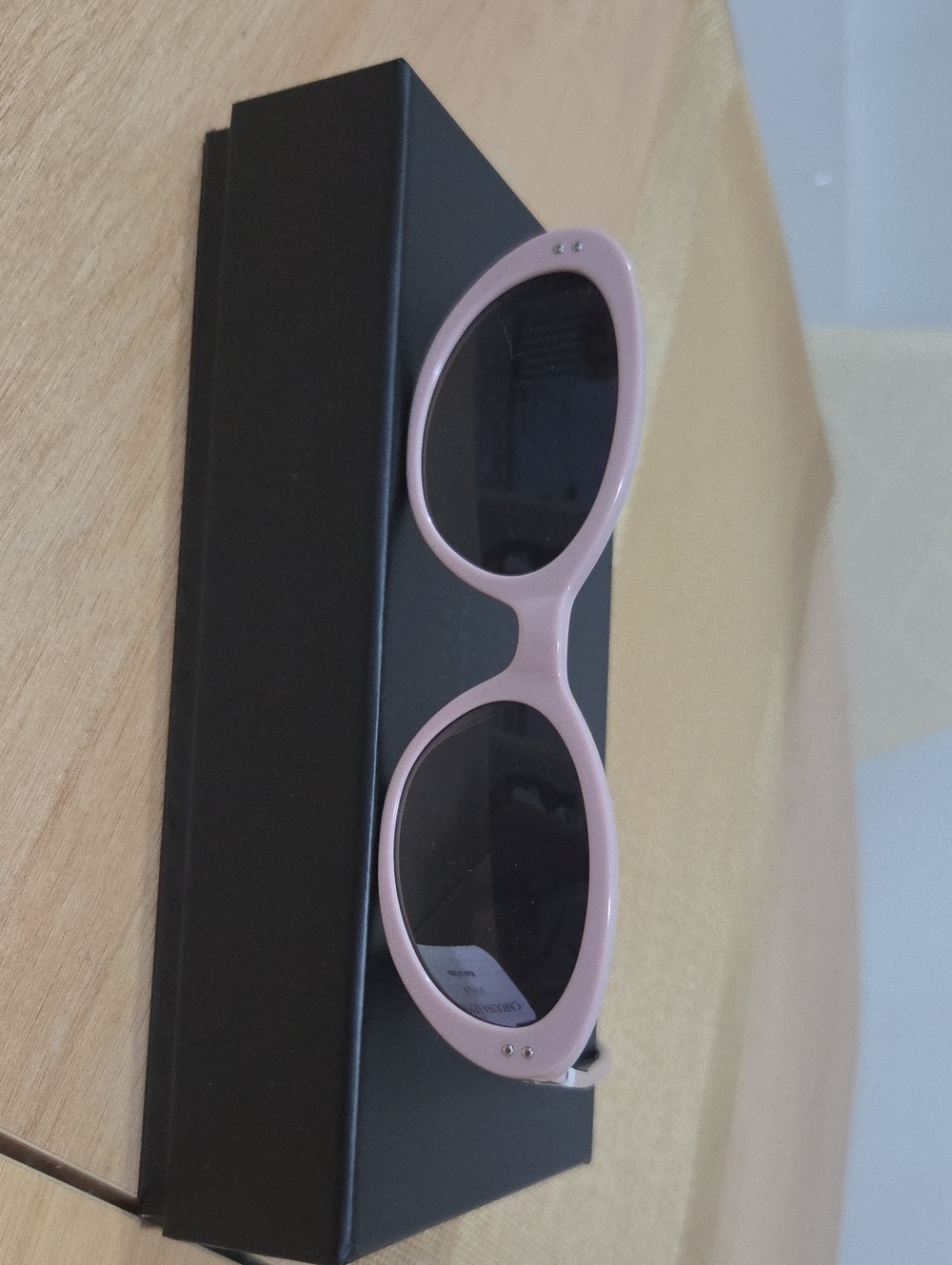 Women's Pink Oval Fashion Sunglasses - Chic Everyday Accessory